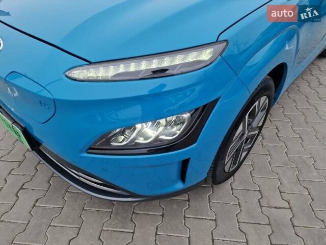 Синий Хендай Kona, объемом двигателя 0 л и пробегом 52 тыс. км за 17300 $, фото 7 на Automoto.ua