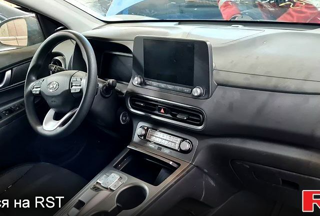 Синий Хендай Kona, объемом двигателя 0.15 л и пробегом 42 тыс. км за 13400 $, фото 8 на Automoto.ua