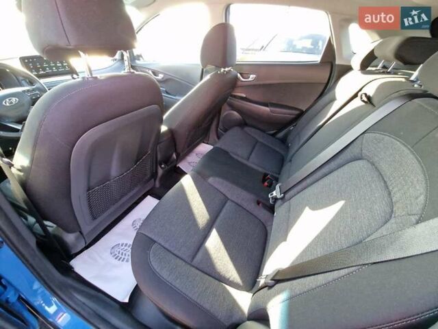 Синій Хендай Kona, об'ємом двигуна 0 л та пробігом 49 тис. км за 18900 $, фото 38 на Automoto.ua