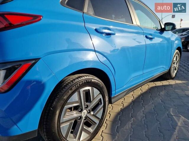 Синій Хендай Kona, об'ємом двигуна 0 л та пробігом 49 тис. км за 18900 $, фото 10 на Automoto.ua