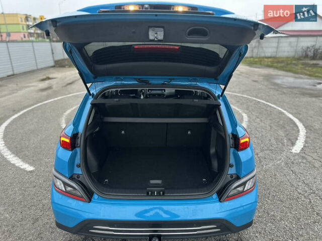 Синий Хендай Kona, объемом двигателя 0 л и пробегом 51 тыс. км за 17400 $, фото 13 на Automoto.ua