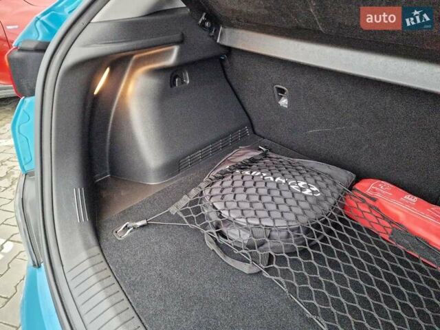 Синий Хендай Kona, объемом двигателя 0 л и пробегом 43 тыс. км за 17700 $, фото 49 на Automoto.ua