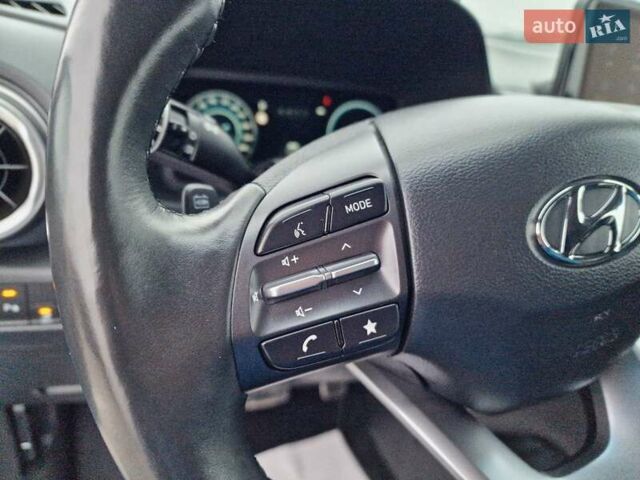 Синий Хендай Kona, объемом двигателя 0 л и пробегом 52 тыс. км за 17300 $, фото 28 на Automoto.ua
