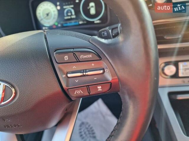 Синій Хендай Kona, об'ємом двигуна 0 л та пробігом 49 тис. км за 18900 $, фото 28 на Automoto.ua