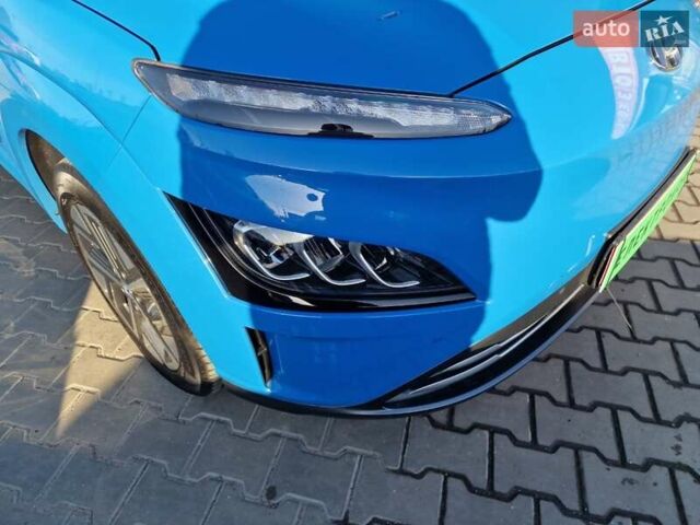Синій Хендай Kona, об'ємом двигуна 0 л та пробігом 49 тис. км за 18900 $, фото 8 на Automoto.ua