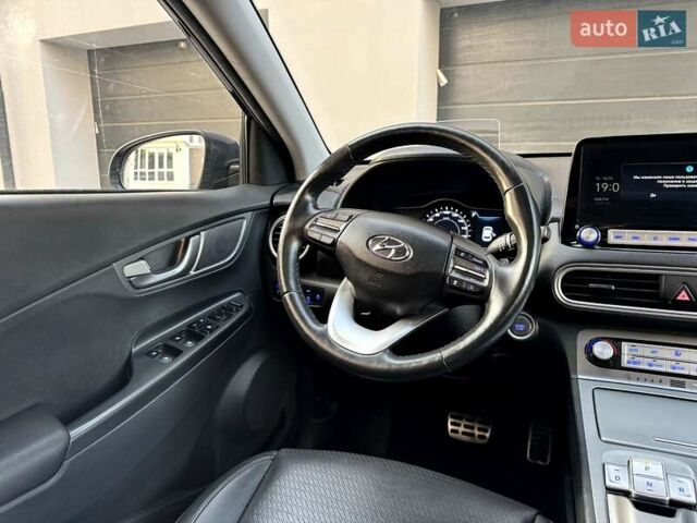 Синій Хендай Kona, об'ємом двигуна 0 л та пробігом 130 тис. км за 17990 $, фото 44 на Automoto.ua