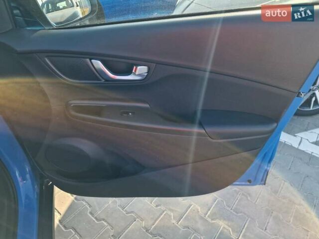 Синій Хендай Kona, об'ємом двигуна 0 л та пробігом 49 тис. км за 18900 $, фото 42 на Automoto.ua