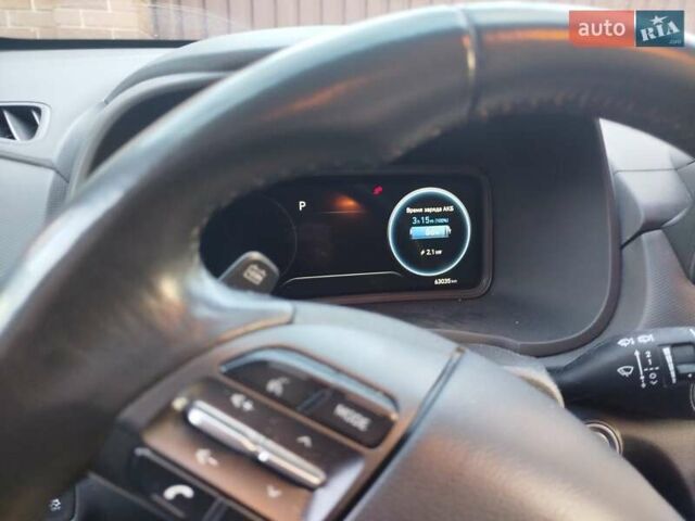 Синий Хендай Kona, объемом двигателя 0 л и пробегом 63 тыс. км за 15500 $, фото 7 на Automoto.ua