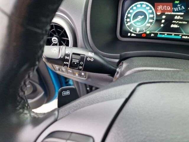 Синий Хендай Kona, объемом двигателя 0 л и пробегом 43 тыс. км за 17700 $, фото 29 на Automoto.ua