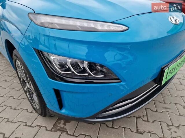 Синий Хендай Kona, объемом двигателя 0 л и пробегом 43 тыс. км за 17700 $, фото 7 на Automoto.ua