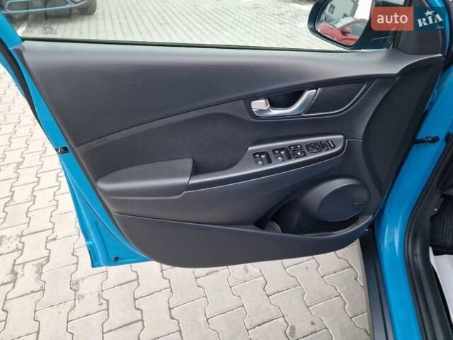 Синий Хендай Kona, объемом двигателя 0 л и пробегом 43 тыс. км за 17700 $, фото 21 на Automoto.ua
