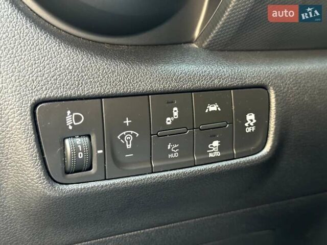 Синій Хендай Kona, об'ємом двигуна 0 л та пробігом 130 тис. км за 17990 $, фото 70 на Automoto.ua