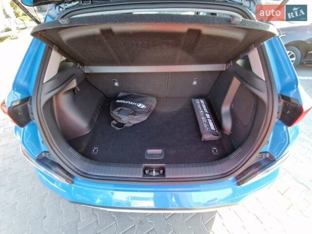 Синій Хендай Kona, об'ємом двигуна 0 л та пробігом 49 тис. км за 18900 $, фото 46 на Automoto.ua