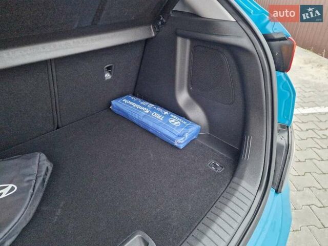 Синий Хендай Kona, объемом двигателя 0 л и пробегом 52 тыс. км за 17300 $, фото 51 на Automoto.ua