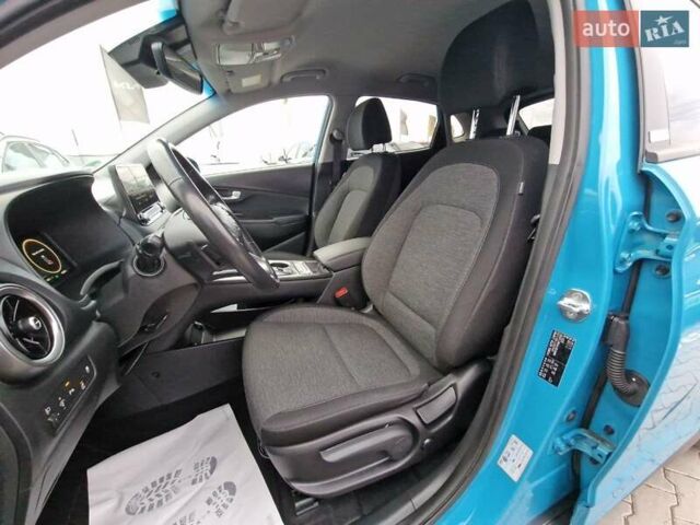 Синий Хендай Kona, объемом двигателя 0 л и пробегом 43 тыс. км за 17700 $, фото 25 на Automoto.ua