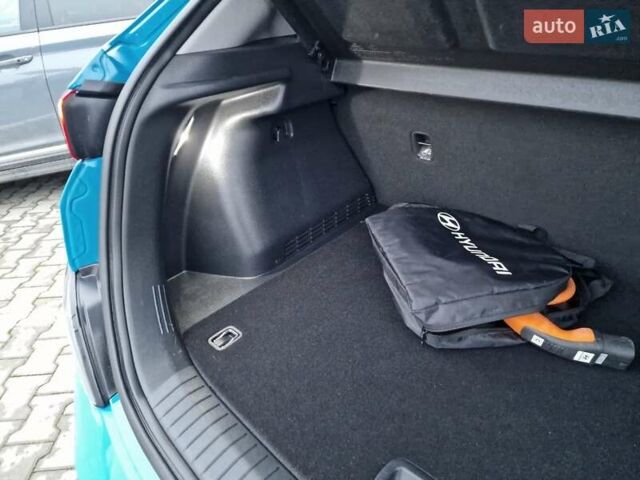 Синій Хендай Kona, об'ємом двигуна 0 л та пробігом 59 тис. км за 17100 $, фото 50 на Automoto.ua