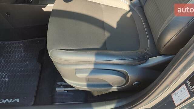 Синий Хендай Kona, объемом двигателя 0 л и пробегом 49 тыс. км за 16000 $, фото 43 на Automoto.ua