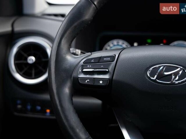 Синій Хендай Kona, об'ємом двигуна 0 л та пробігом 37 тис. км за 16800 $, фото 18 на Automoto.ua