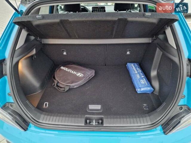 Синий Хендай Kona, объемом двигателя 0 л и пробегом 52 тыс. км за 17300 $, фото 49 на Automoto.ua