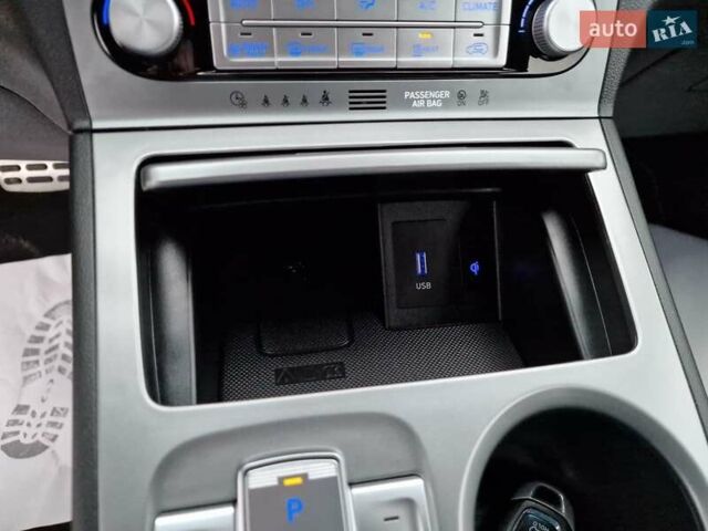 Синий Хендай Kona, объемом двигателя 0 л и пробегом 52 тыс. км за 17300 $, фото 34 на Automoto.ua