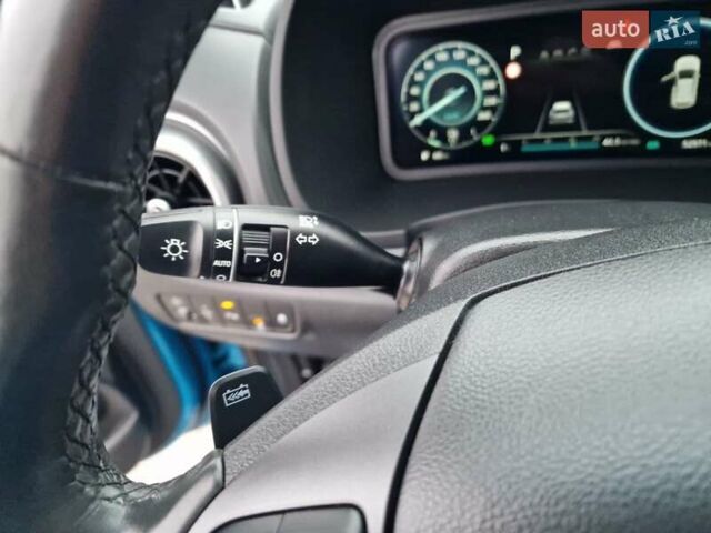 Синий Хендай Kona, объемом двигателя 0 л и пробегом 52 тыс. км за 17300 $, фото 27 на Automoto.ua