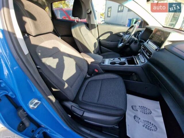 Синій Хендай Kona, об'ємом двигуна 0 л та пробігом 49 тис. км за 18900 $, фото 43 на Automoto.ua