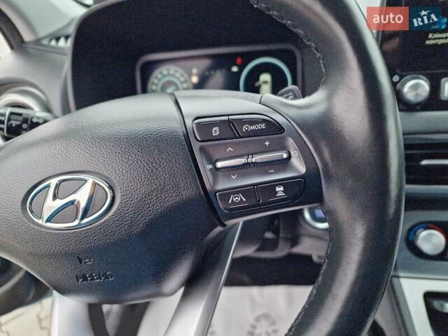 Синий Хендай Kona, объемом двигателя 0 л и пробегом 52 тыс. км за 17300 $, фото 29 на Automoto.ua