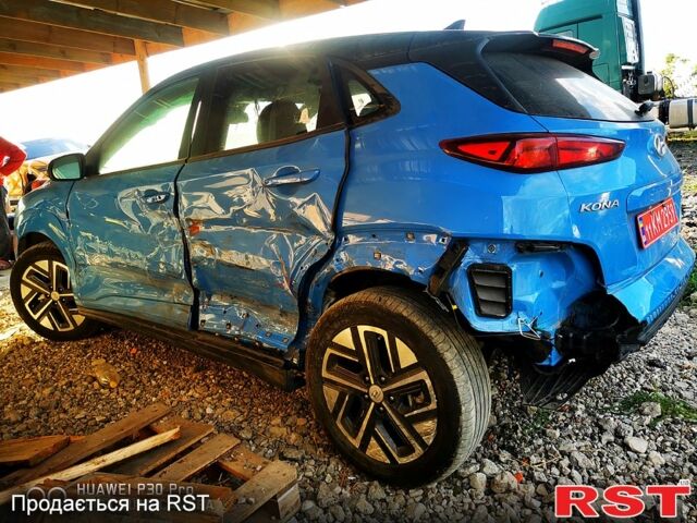 Синий Хендай Kona, объемом двигателя 0.15 л и пробегом 42 тыс. км за 13400 $, фото 2 на Automoto.ua