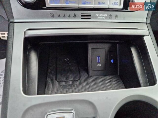 Синий Хендай Kona, объемом двигателя 0 л и пробегом 43 тыс. км за 17700 $, фото 36 на Automoto.ua