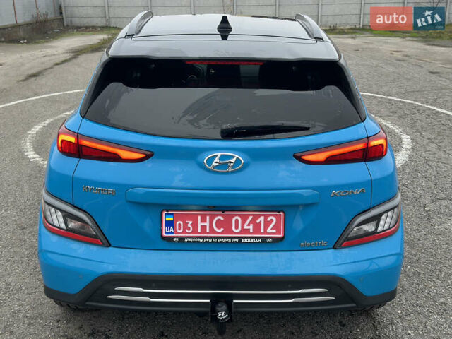 Синий Хендай Kona, объемом двигателя 0 л и пробегом 51 тыс. км за 17400 $, фото 3 на Automoto.ua