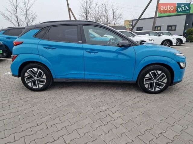 Синий Хендай Kona, объемом двигателя 0 л и пробегом 52 тыс. км за 17300 $, фото 12 на Automoto.ua