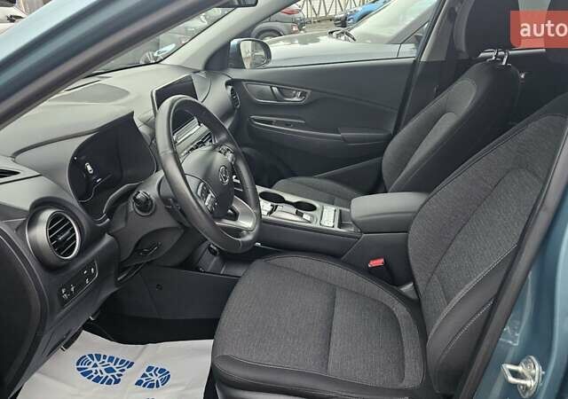 Синій Хендай Kona, об'ємом двигуна 0 л та пробігом 50 тис. км за 22100 $, фото 6 на Automoto.ua
