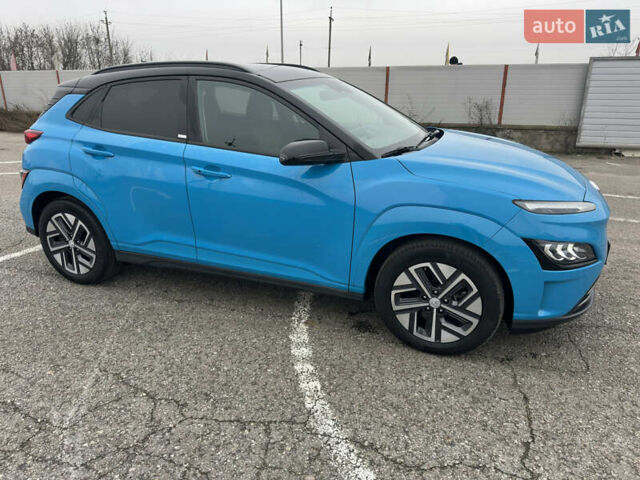 Синий Хендай Kona, объемом двигателя 0 л и пробегом 51 тыс. км за 17400 $, фото 6 на Automoto.ua