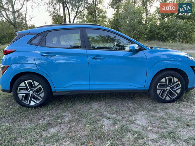 Синий Хендай Kona, объемом двигателя 0 л и пробегом 61 тыс. км за 16500 $, фото 7 на Automoto.ua