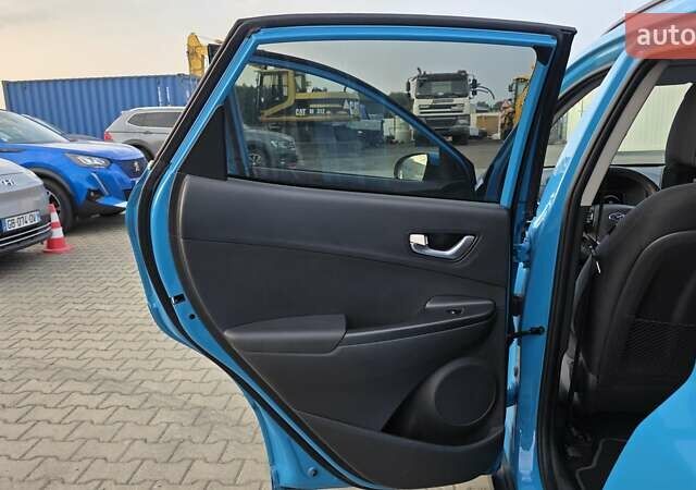 Синий Хендай Kona, объемом двигателя 0 л и пробегом 56 тыс. км за 19400 $, фото 20 на Automoto.ua