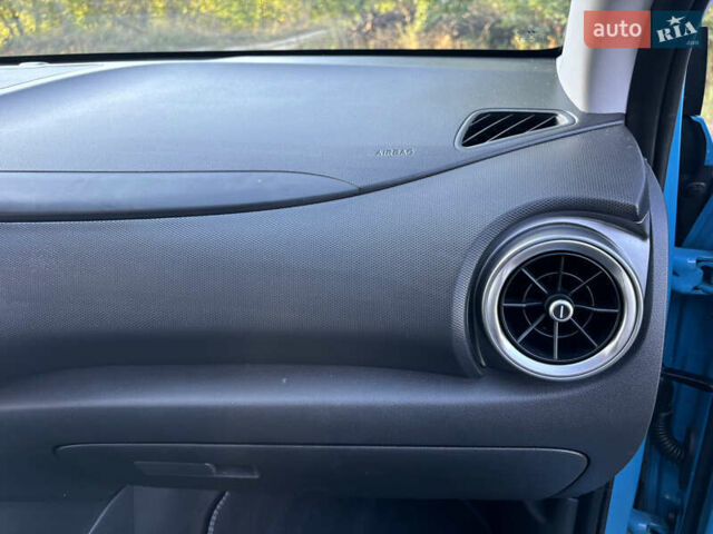 Синий Хендай Kona, объемом двигателя 0 л и пробегом 61 тыс. км за 16500 $, фото 29 на Automoto.ua