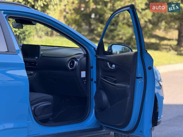 Синій Хендай Kona, об'ємом двигуна 0 л та пробігом 30 тис. км за 16900 $, фото 20 на Automoto.ua