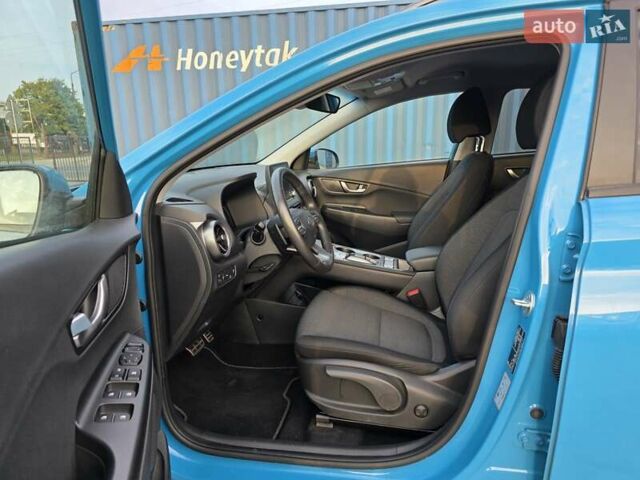 Синий Хендай Kona, объемом двигателя 0 л и пробегом 56 тыс. км за 19400 $, фото 9 на Automoto.ua