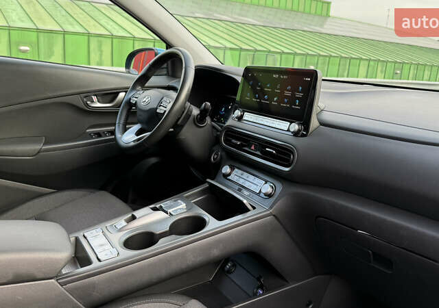 Синій Хендай Kona, об'ємом двигуна 0 л та пробігом 39 тис. км за 20900 $, фото 63 на Automoto.ua