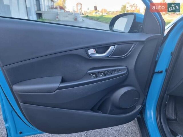 Синий Хендай Kona, объемом двигателя 0 л и пробегом 31 тыс. км за 17200 $, фото 41 на Automoto.ua