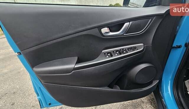 Синій Хендай Kona, об'ємом двигуна 0 л та пробігом 49 тис. км за 17750 $, фото 10 на Automoto.ua