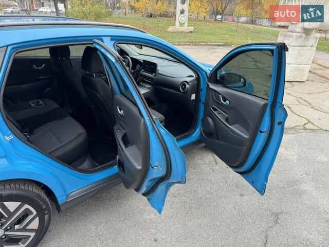 Синий Хендай Kona, объемом двигателя 0 л и пробегом 21 тыс. км за 17900 $, фото 23 на Automoto.ua