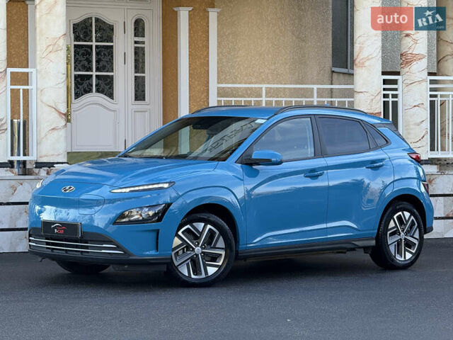 Синий Хендай Kona, объемом двигателя 0 л и пробегом 30 тыс. км за 16900 $, фото 4 на Automoto.ua