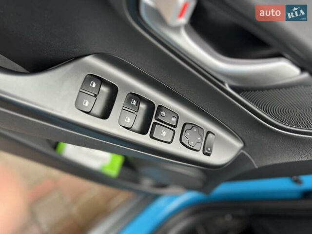 Синий Хендай Kona, объемом двигателя 0 л и пробегом 81 тыс. км за 16950 $, фото 13 на Automoto.ua