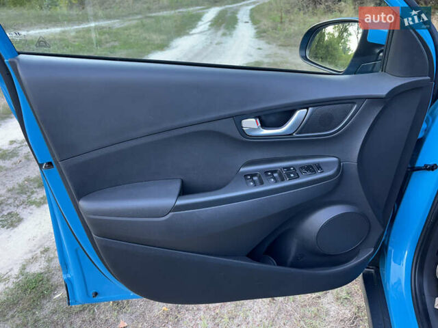 Синий Хендай Kona, объемом двигателя 0 л и пробегом 61 тыс. км за 16500 $, фото 40 на Automoto.ua