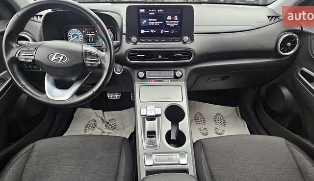 Синій Хендай Kona, об'ємом двигуна 0 л та пробігом 49 тис. км за 17750 $, фото 14 на Automoto.ua