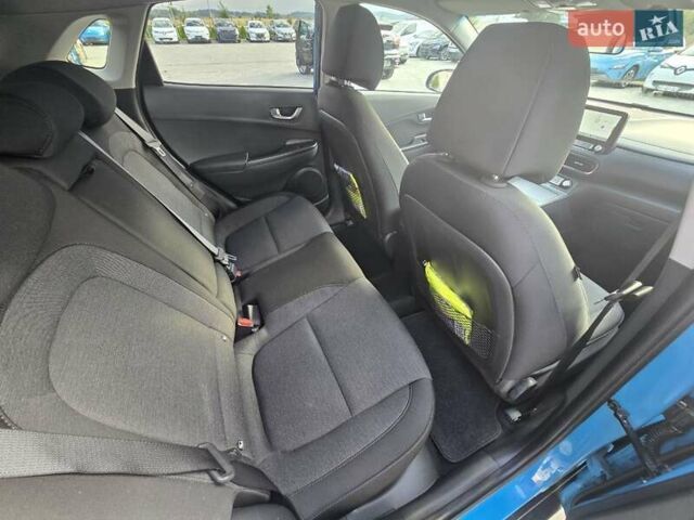 Синий Хендай Kona, объемом двигателя 0 л и пробегом 31 тыс. км за 17200 $, фото 9 на Automoto.ua