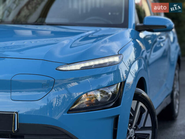 Синий Хендай Kona, объемом двигателя 0 л и пробегом 30 тыс. км за 16900 $, фото 17 на Automoto.ua
