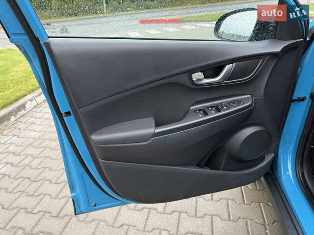 Синий Хендай Kona, объемом двигателя 0 л и пробегом 29 тыс. км за 16900 $, фото 18 на Automoto.ua