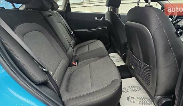 Синій Хендай Kona, об'ємом двигуна 0 л та пробігом 49 тис. км за 17750 $, фото 24 на Automoto.ua